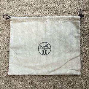 Hermes Dust Bag (14.5in x 12in)